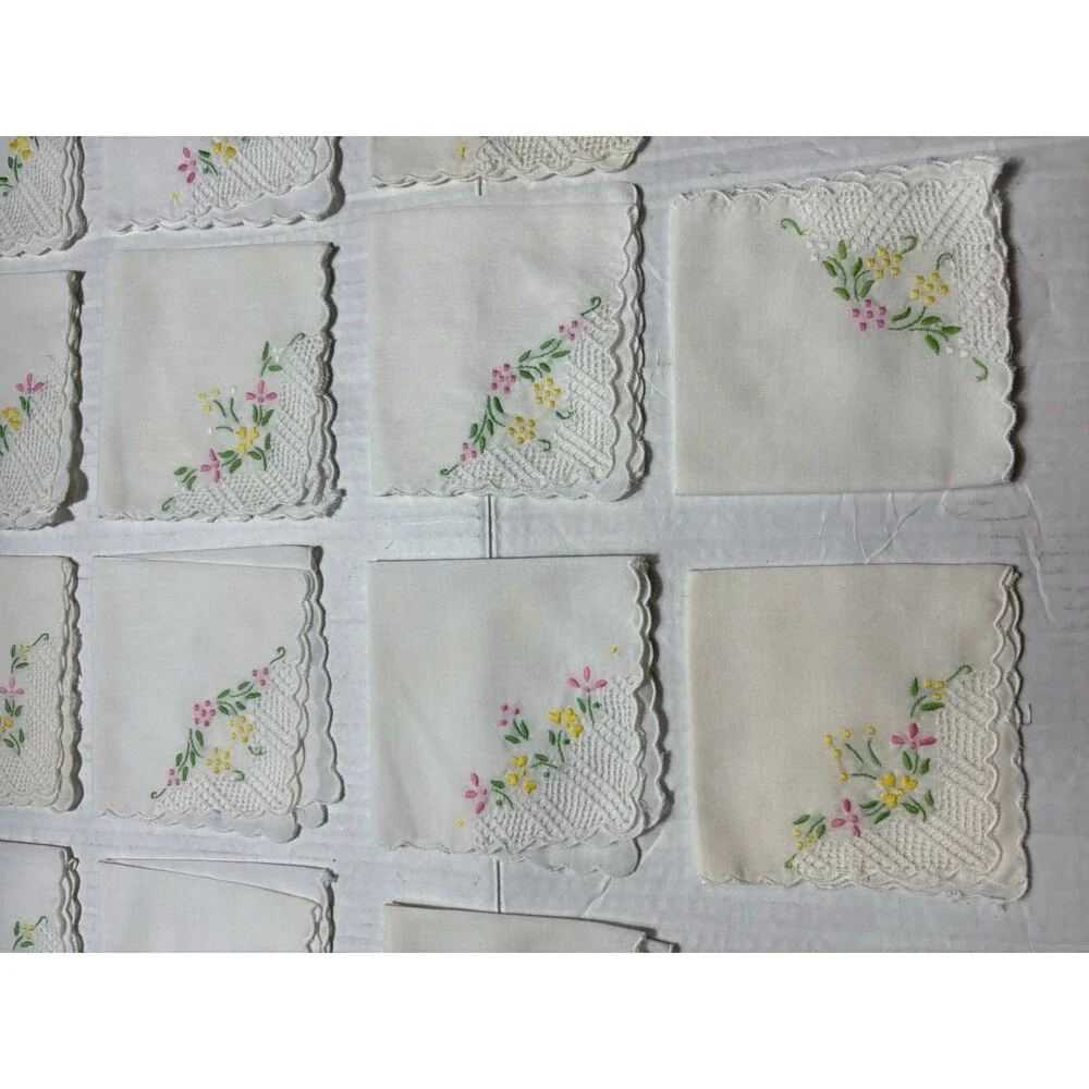 Vintage Embroidered Napkins Set 18 Floral Lace Crochet Scalloped Edge